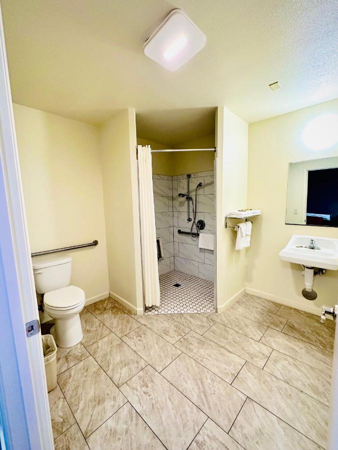 King'S Inn Motel Kingsburg Εξωτερικό φωτογραφία