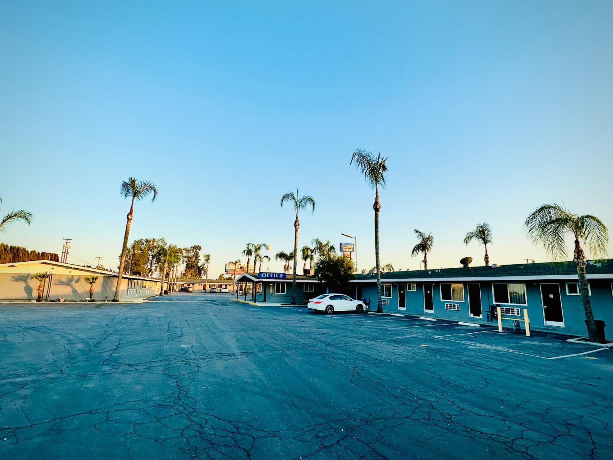 King'S Inn Motel Kingsburg Εξωτερικό φωτογραφία